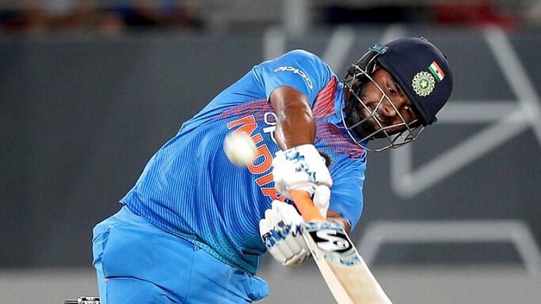 Rishabh Pant hitting his trademark
